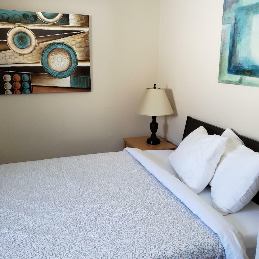 Mountainside Comfort Sleeps 4 - 5 Min To Golf & Ski Leilighet Kimberley Eksteriør bilde